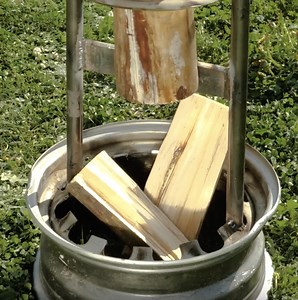 432K views · 400 reactions | Amazing Wood Splitter from an Old Tire | 5-Minute Crafts Men | Facebook