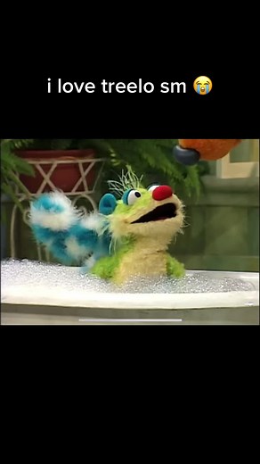 Enjoying Bubbles with Trilo the Lemur from Bear