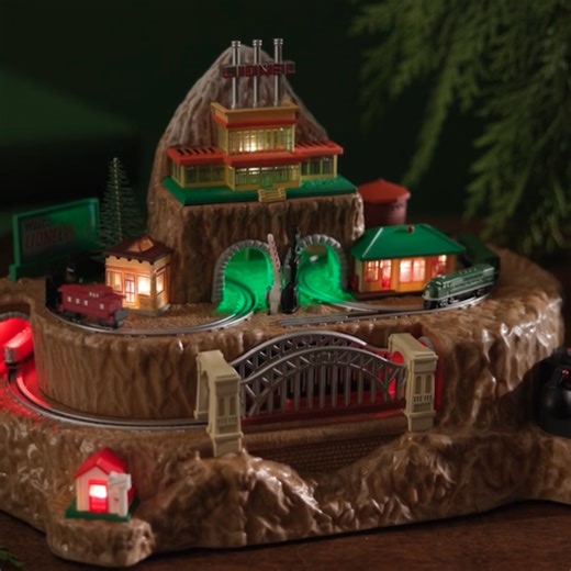 Celebrating 125 years of Lionel Trains!