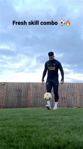 Clean Skill Combo 😉👌🏽 #football #soccer #skills | Jeremy Lynch Football