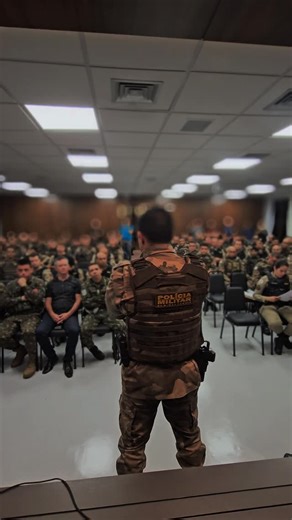 PMMG on Instagram: "Operação Vulcano. Na data de 16/12/2025, foi desencadeada a Operação Vulcano, realizada pelas equipes do GER, em atuação conjunta com o GAECO. Ao final da ação, foi desarticulada uma organização criminosa com atuação em toda a Região Metropolitana de Belo Horizonte, alcançando-se expressivo resultado decorrente da eficiente atuação policial. *RESULTADO DA OPERAÇÃO:* • 15 presos; • 29 armas de fogo apreendidas; • 7.127 munições; • R$ 107.885,00 em espécie; • 20 porções de maco