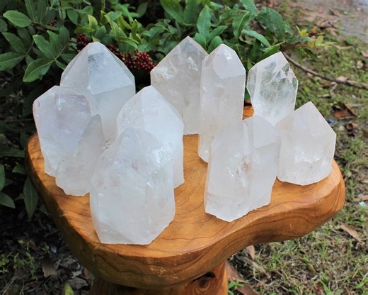 LARGE Clear Quartz Crystal Point With Cut Base, Free Standing Crystal: Choose Size (crystal Points, Clear Quartz Point, Natural Rough Point) - Etsy