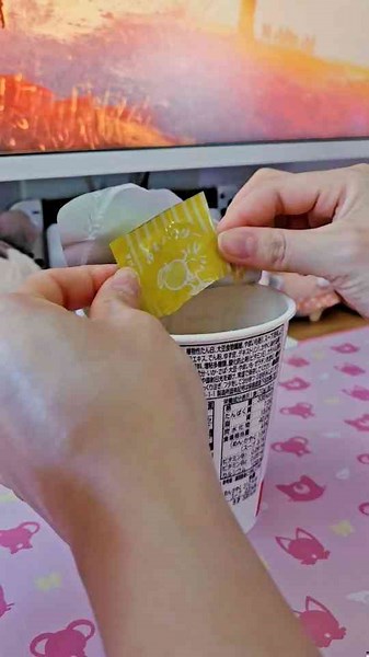 Snoopy & Japanese Food Haul from Universal Studios Japan | Udon & Cup Noodles