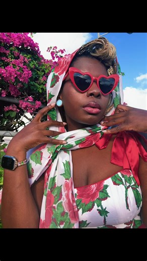 Pinup Style: Embracing Vintage Aesthetics