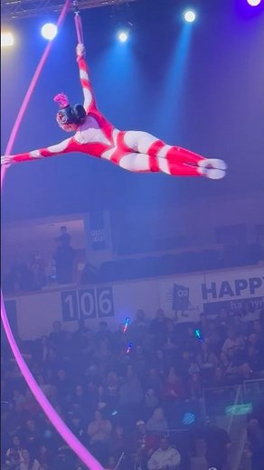 Arianna Coronas Soars on the Spanish Web | Stunning Circus Act