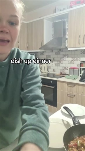dish up dinner with me #dishupdinner #fyp #viral #dinnertime