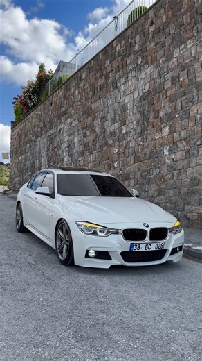 That look that never goes out of style after all these years 👌👌 #bmw #f30 #msport