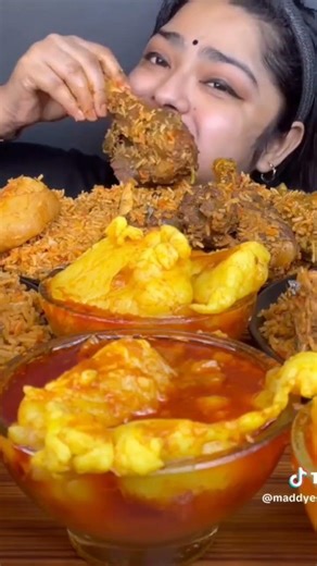 food arms eating . Mandy food vlog Mandy eats chicken spicy chicken mukbang #mukbang #shorts #food