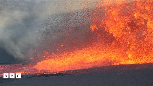 Mount Kilauea: One of world's most active volcanoes erupts in Hawaii