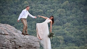 Arkansas couple takes jaw-dropping wedding pictures at Whitaker's Point