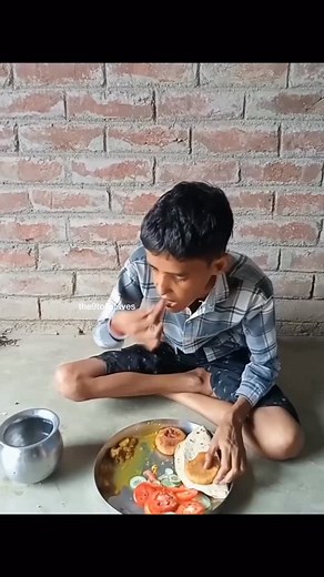 the9to5slaves™ | Work | Office | Memes on Instagram: "Samajhne wale ko ishara Coffee #office #memes #weekend #friday #plans #corporate #memes #evening #weekendvibes #vibes #pune #banglore #delhi #mumbai #hyderabad #chennai #cab #taxi #train #work #officereels #workreels [sleep, weekend, weekend plans, weekend activities, weekend life, work life, working, office life, workplace, office, weekend vibes, weekending, office life, corporate life, corporate employees, corporate memes, office reels, pun