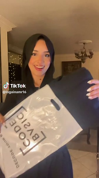 Buying Comfiest Sweatpants: Tips and Discounts