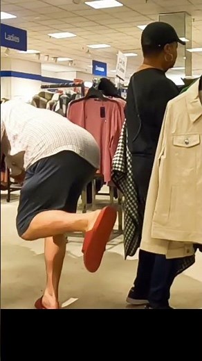 I WANT TO GET OUT OF HERE!!! 🤡 Funny Farting #shorts