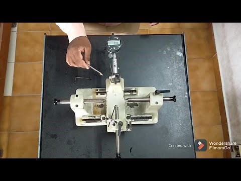 Floating carriage micrometer