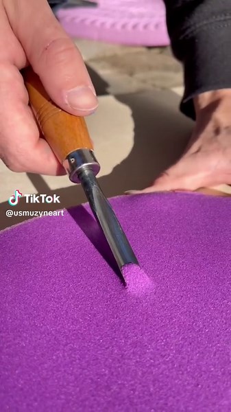 Understanding Universal Messages through Tarot Reading