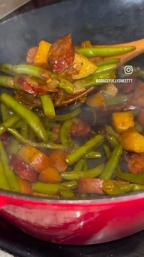 Best Smothered Green Beans 🔥😮‍💨 | Donna Grace