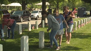 Over 36,000 flags placed at the Rock Island National Cemetery