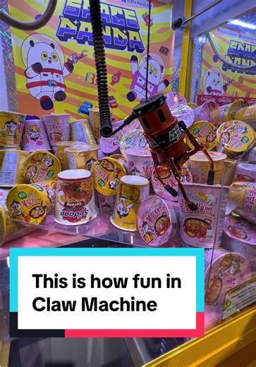 This is how fun in claw machine #fyp #clawmachine #fun #foryou #foryoupage #supermarket #snack @Space Panda MY