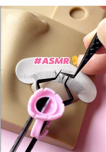 Introducing the Isolation Tweezers - Your Essential Lash Tool!