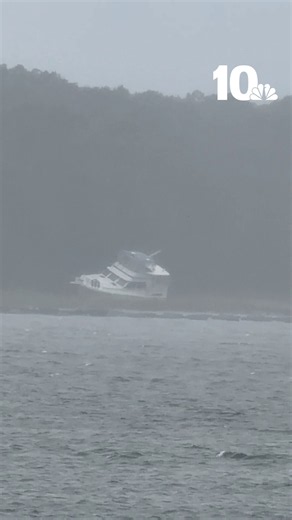 Boat breaks loose from mooring during nor'easter in Rhode Island