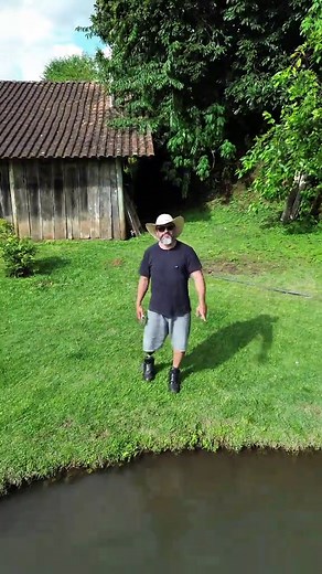 Eu larguei a cidade grande pra viver em Gonçalves… e vou te mostrar como é a vida aqui de verdade 🌄 Você teria coragem de fazer isso? 👀 #turismo #atitude #GonçalvesMG #mudança #minasgerais