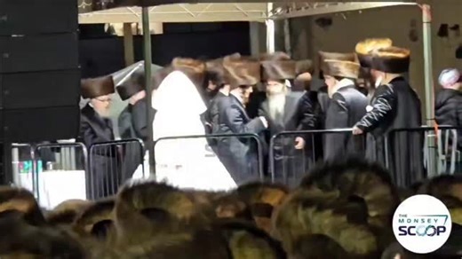 WATCH: Singing following the Chuppa of the daughter of the Rachmistrivka Rebbe of Spring Valley, taking place tonight at the Atrium Plaza. | Monsey Scoop