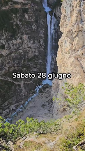 🔥SABATO 28 GIUGNO 💦Escursione alle cascate di Fanes a Cortina d'Ampezzo seguendo il sentiero dei canyons e evitando le vie ferrate. 🏃‍♂️12 km e 790 mt dislivello ℹ️Info e iscrizioni, mandami un messaggio Whatsapp 338.9320487 #Cortina #fanes #montagna #trekking | Montagna di viaggi - blog di viaggi e di montagna
