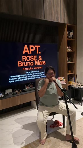 Blind karaoke Challenge HAHAHAHAHAHA