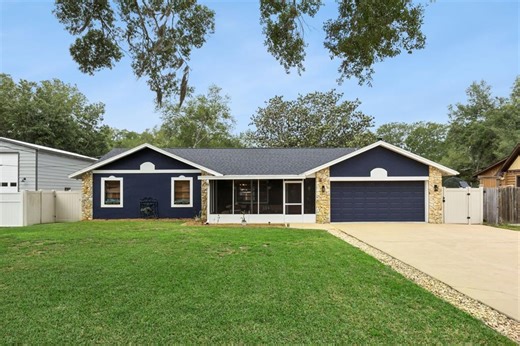 27627 Lois Dr, Tavares, FL 32778 - MLS R4911122 - Coldwell Banker