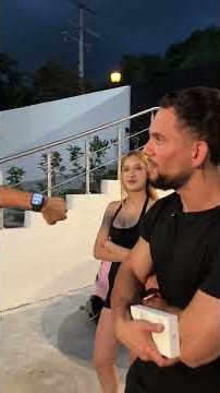 Le presento a Juanito a mi amiga Yara y le quiere vender el Shelby😳 || ALFREDO VALENZUELA