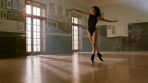Flashdance: tutto quello che c'è da sapere sul film