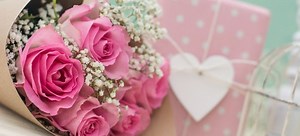 Making Rose Bouquets | DoItYourself.com