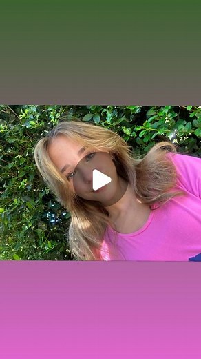 EMMA on Instagram: "A big welcome to all of my new followers  Thank you all for the sweet messages and don’t forget to stream Voilà on all the streaming platforms 凉"