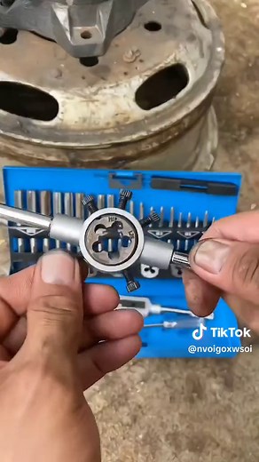 Hand tapping wrench set#tools #foryou #hardwaretools #tapwrench #wrench