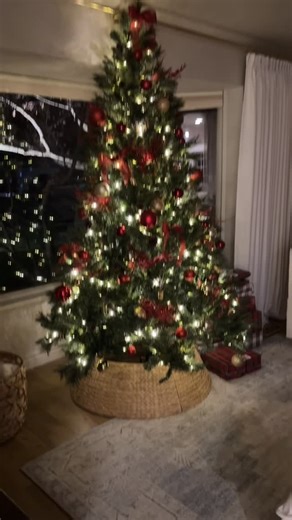 Corinne | Fabric + Sewing + DIY Home on Instagram: "🎄The perfect brass bell ornaments that are grandkid proof because they’re metal. When I saw these I was so excited. They are timeless, rustic, and elegant, with the perfect sound. 🔔Comment “ornament” for the link. #christmas #christmastreedecorating #christmasornaments #holidaydecor #christmastree"