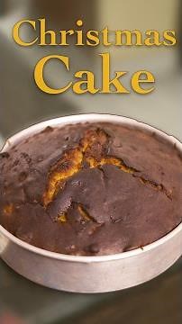Learn how to make a Christmas Rum Cake QUICKLY!