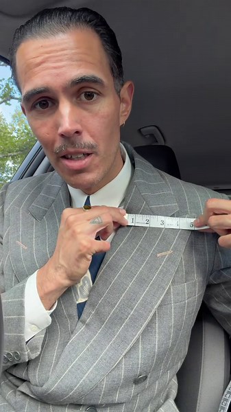 Jacket Lapel Size Guide: The 5-Inch Rule