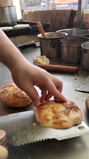 Old-fashioned traditional sesame seed cake with meat #food #bbqmeat #bestcooking #grilltime