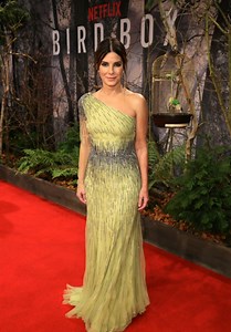 Sandra Bullock - "Bird Box" European Premiere in Berlin • CelebMafia