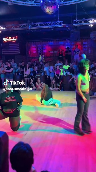 Mastering the James Brown Split in Line Dancing