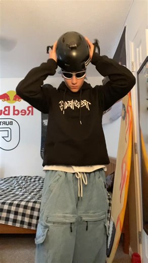 Snowboarding and Skiing Gear Essentials for Adventures