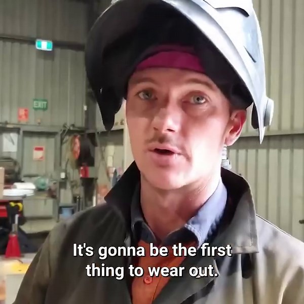 Fitting a New Blade Skin on CAT Compactor