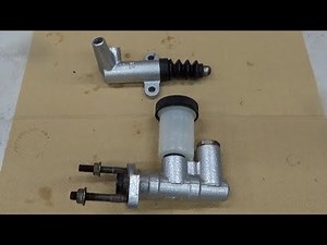 The piston of the clutch master cylinder won't come out, so I'll use a secret trick to remove it!...