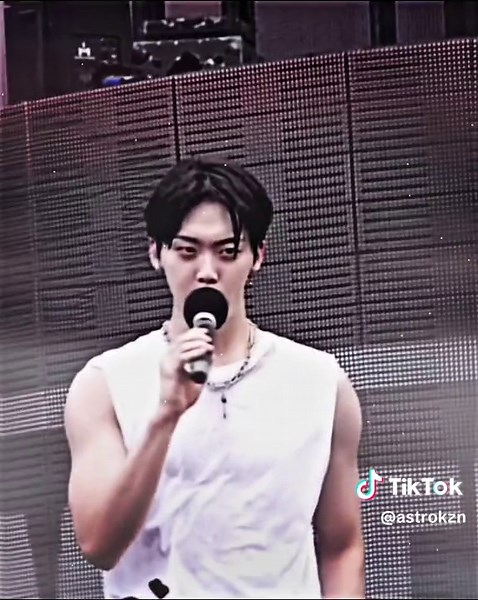 Yoon San-ha Astro Edits for a Real Big Boy Transformation