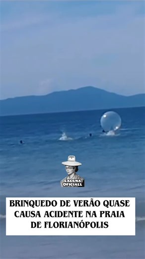 L4GUN4OFICI4LL on Instagram: "⚠️ ATENÇÃO NA PRAIA ⚠️ Um brinquedo de verão que tem se tornado comum nas praias de Santa Catarina gerou momento de tensão na Praia da Lagoinha do Norte, em Florianópolis, neste fim de semana. Segundo as informações, a bola inflável estava presa por um cabo-guia, que acabou ficando na mão de uma criança. Sem força para segurar, o cabo foi solto e, com a ação do vento, da maré e das ondas, o brinquedo foi rapidamente levado para área mais profunda do mar, gerando pre