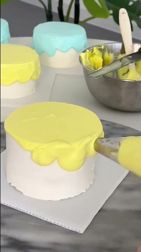 今話題の2次元ケーキを垢抜けさせてみた🎂🇰🇷#shorts#ケーキ作り#ミルと365日