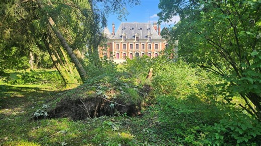 October has been a lovely month. We’ve spent wonderful moments with our dear friends. Mari has had some challenges with her illness, but she still enjoys her walks, taking in the fresh autumn air. 🍂 Living so close to Switzerland, Germany, and Italy means we can easily escape for little weekend adventures whenever time allows ✨ Each year, we meet for our traditional walk this will be our third year! And now we’re dreaming about adding a spring wine tasting in May to our traditions creating more