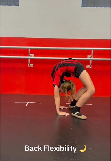 Desiree Dance (@desireedanceacademy) - Some back flexibility with our acro students - walk hands to feet in a bendback #desireedanceacademy #dance #fyp #acrobatics #flexibility #backflexibility #skills