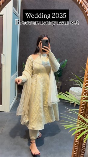 HOUSE OF YOUNIQUE on Instagram: "Brocade Kali set"