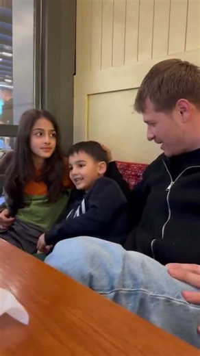 Burak Yörük tatlı konuşma😍 #taşacakbudeniz #avayaman #burakyörük #keşfetbeniöne #orel #oruçfurtuna